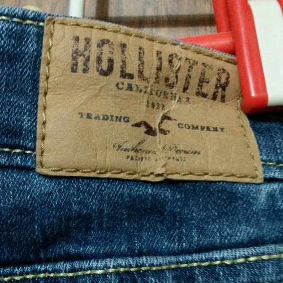 Hollister Blue Jeans - Picture 15 of 16